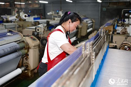 江西贛州紡織企業(yè) 出口訂單激增，生產(chǎn)一線繁忙